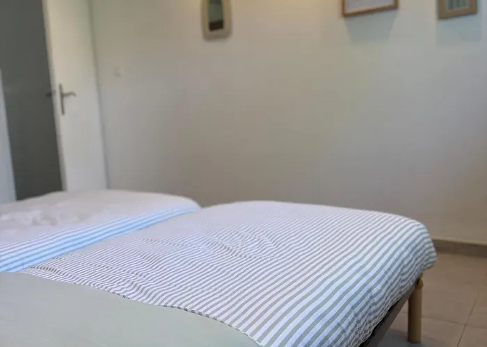 3 Pieces アパート Montgaillard