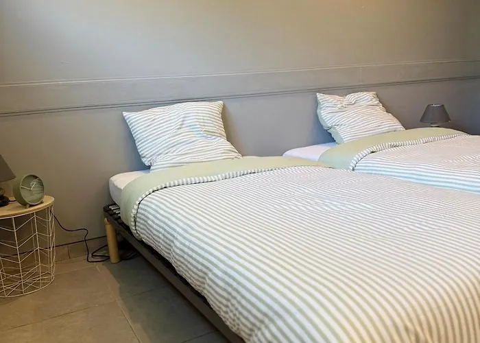 アパート 3 Pieces *